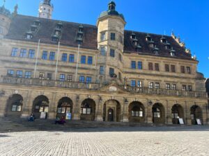 Rathaus in Rothenburg ob der Tauber. Blick vom Marktplatz aus